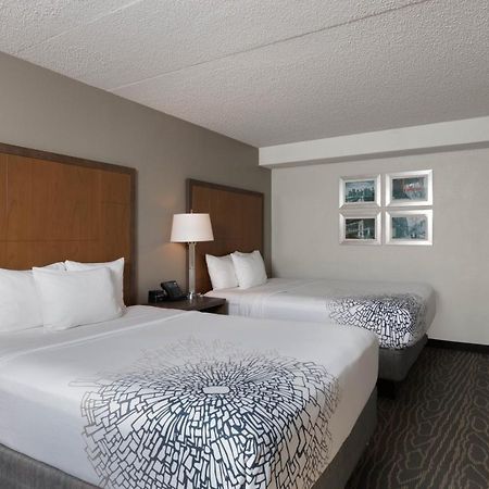 Hotel La Quinta By Wyndham Secaucus Meadowlands Exterior foto